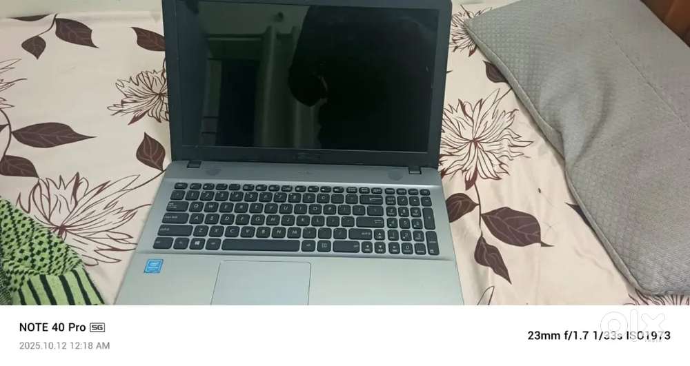 ASUS Vivobook model