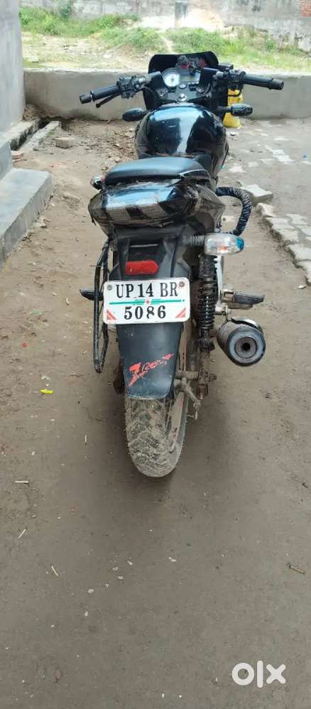 2012 की बाइक है