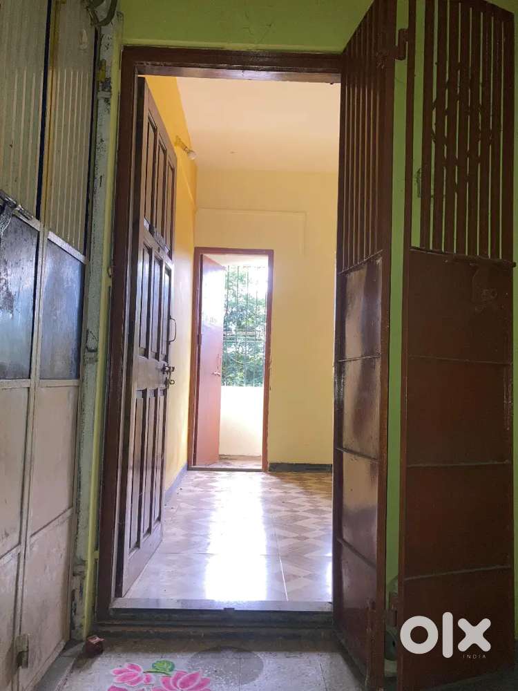 1BHK Flat for Sale 2 Balconies+Duct Area Spacious Home