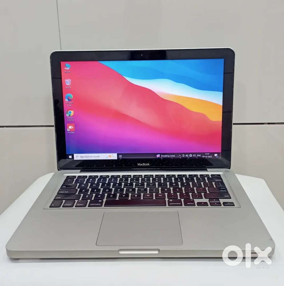 Macbook Pro Like new condition with SSD