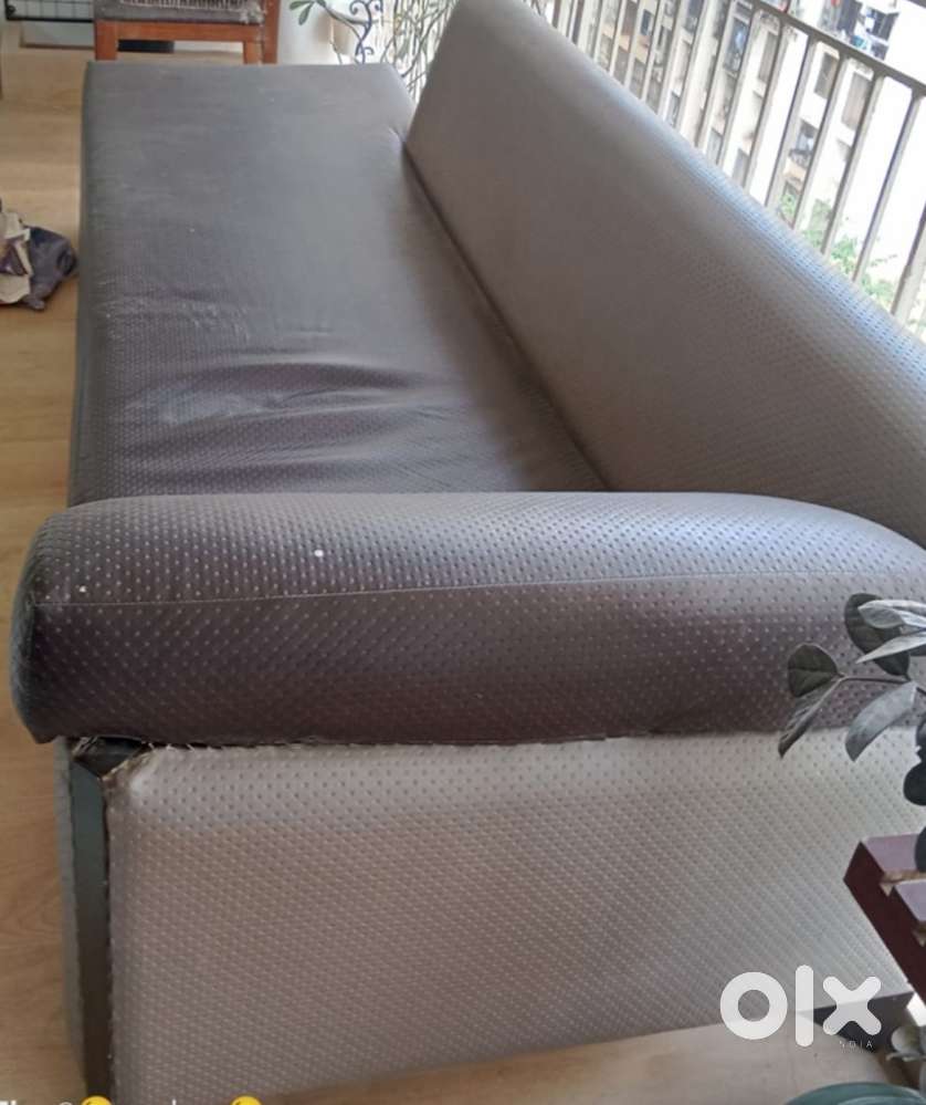 A leather 4 sitter sofa