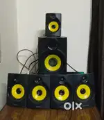 5.1 phillips stereo speakers
