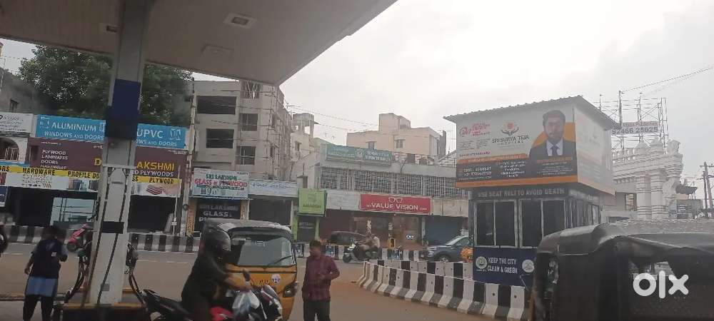 Rent for commercial building