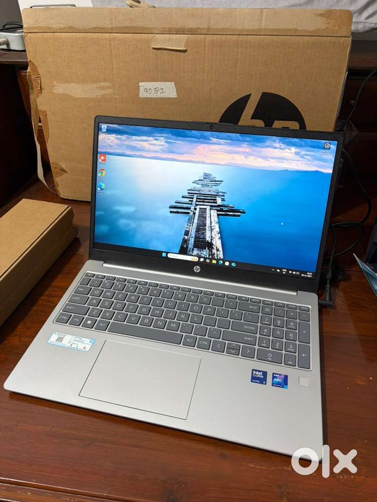 HP 15.6 Ultra 5 16/512gb open box warranty April 2026