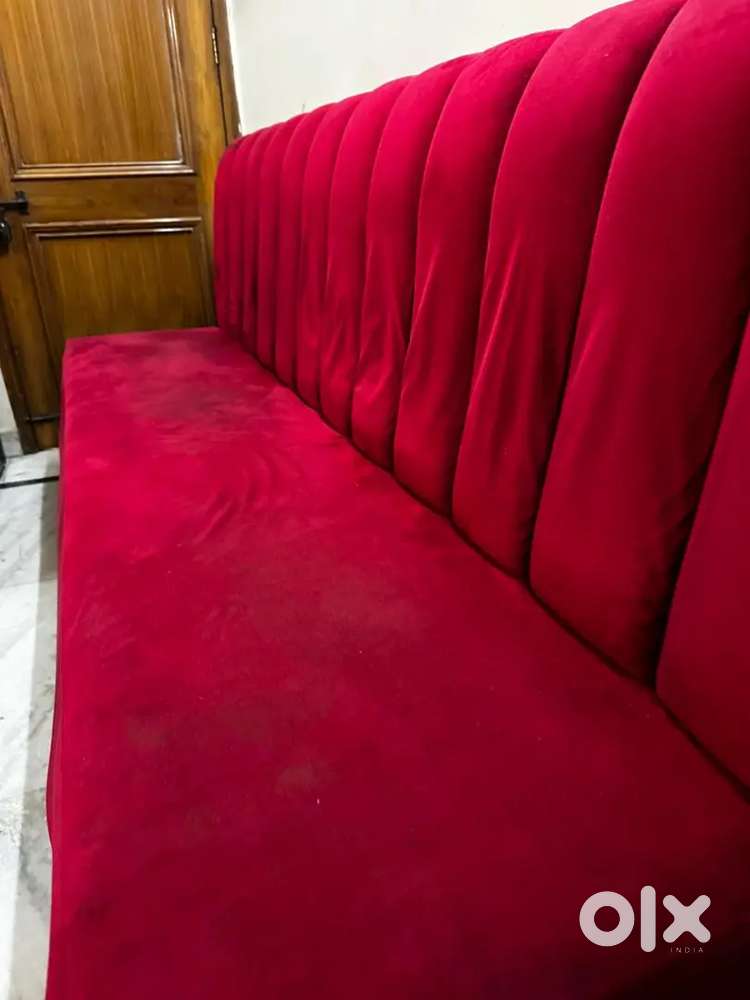 Comfort sofa cherry red colour
