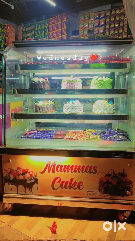 Display cake caunter
