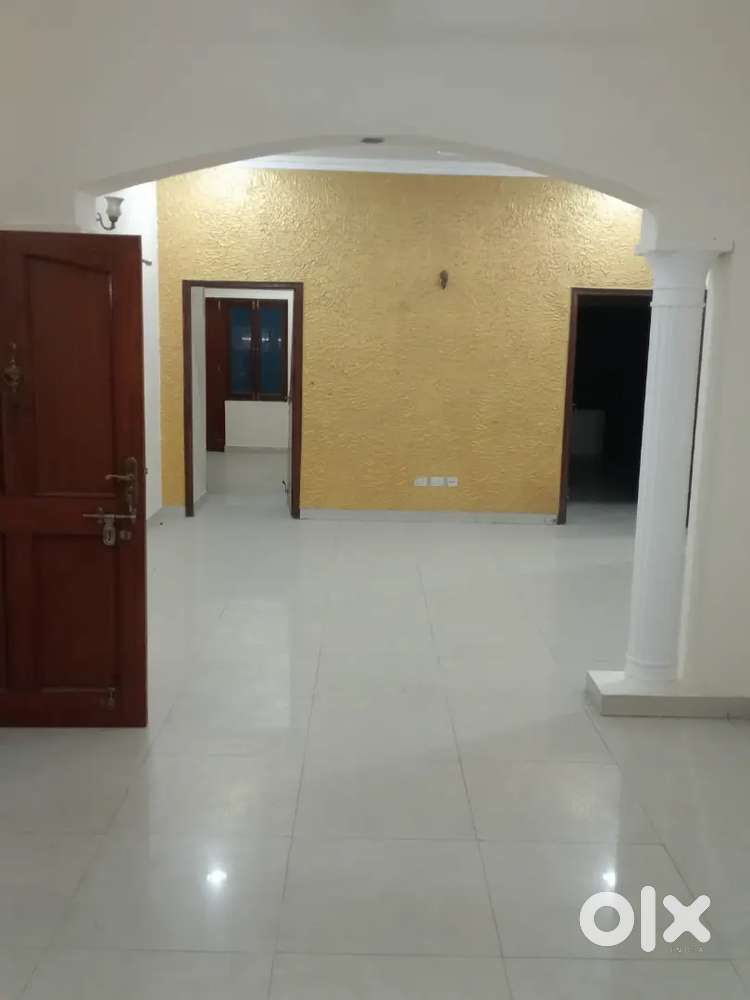 Independent 3+1 BHK flat for rent near dhoran khas sahstradhara road