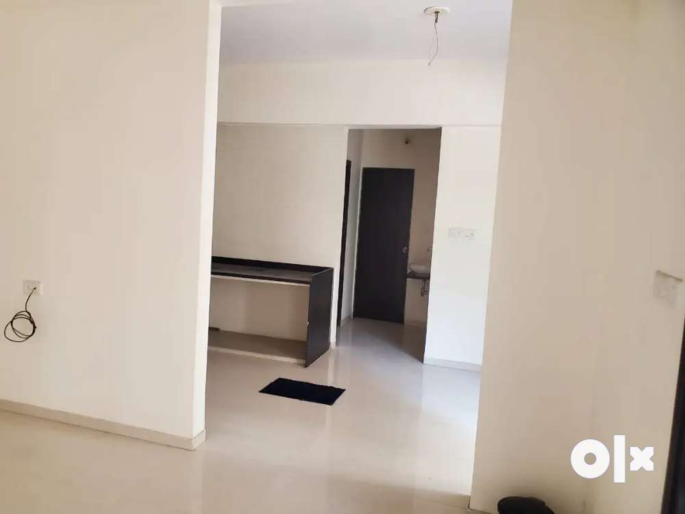 2bhk Flat for sale earth acropolis 3