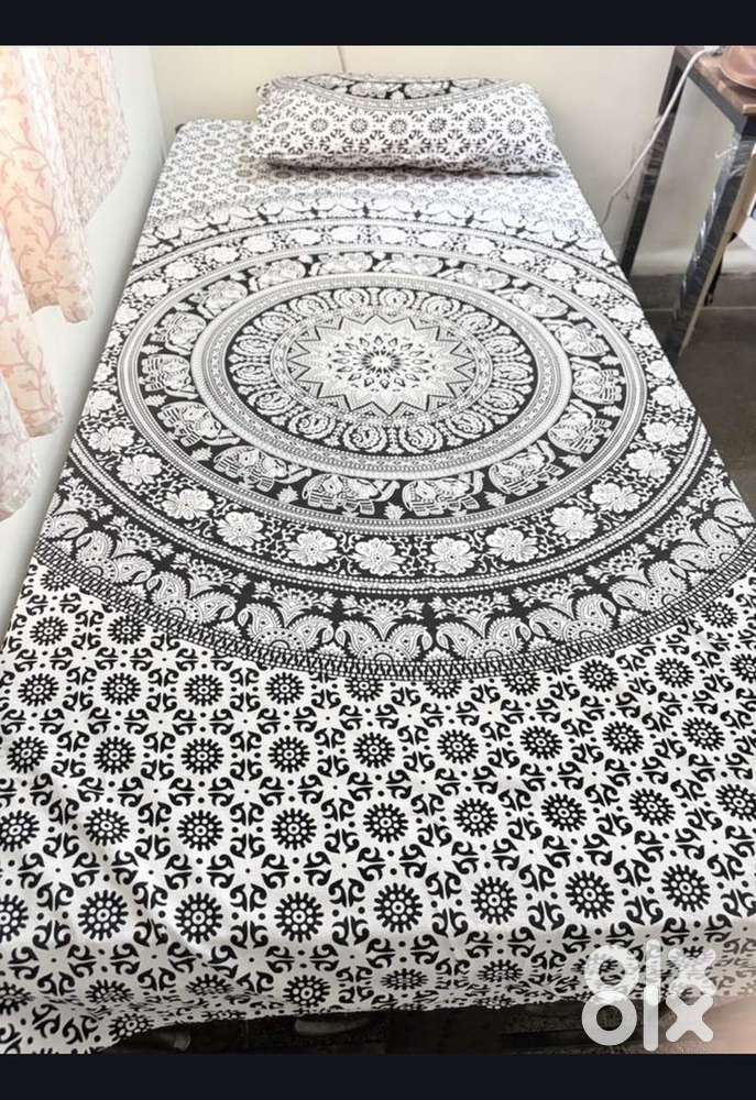 Iron single bed