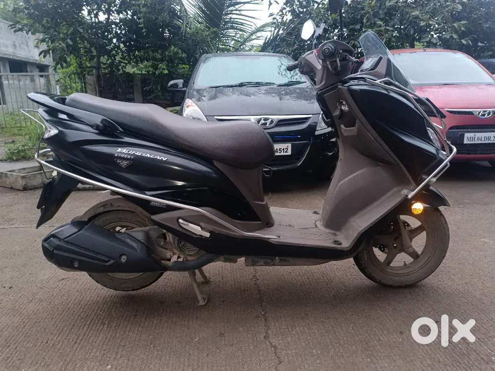 BURGMAN BT (BLUTOOTH) model 2024 ,1st owner,mh12(pune),matt black .