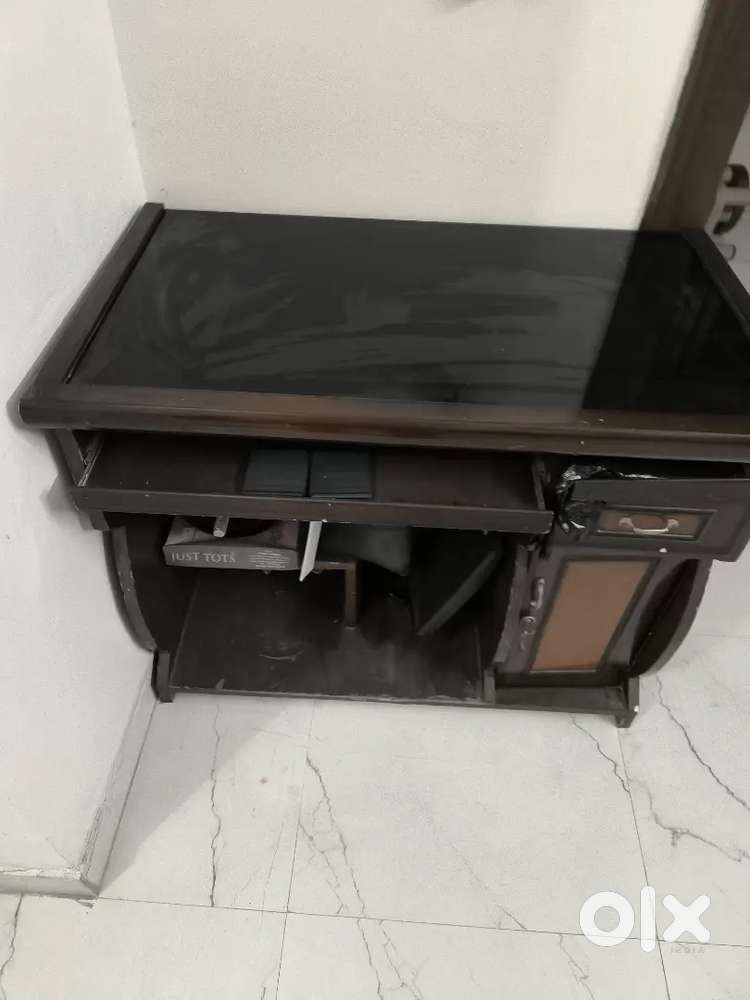 Computer Table