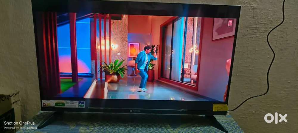 FOR SALE BRAND NEW MOTOROLA 80CM 32 INCH Q LED SMART GOOGLE TV