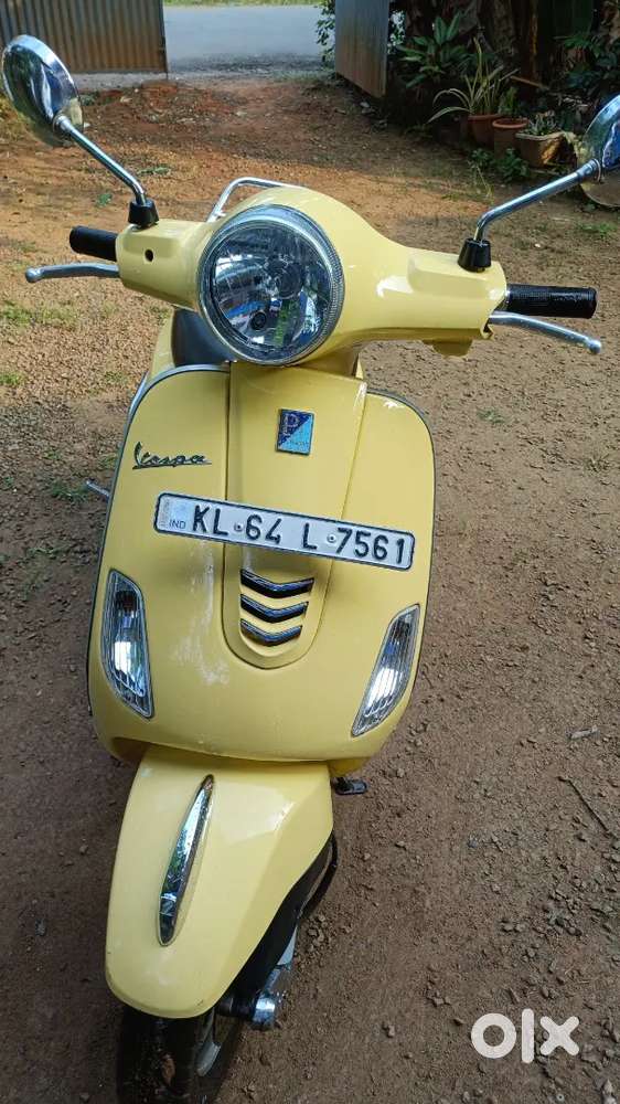 Yellow zx 125