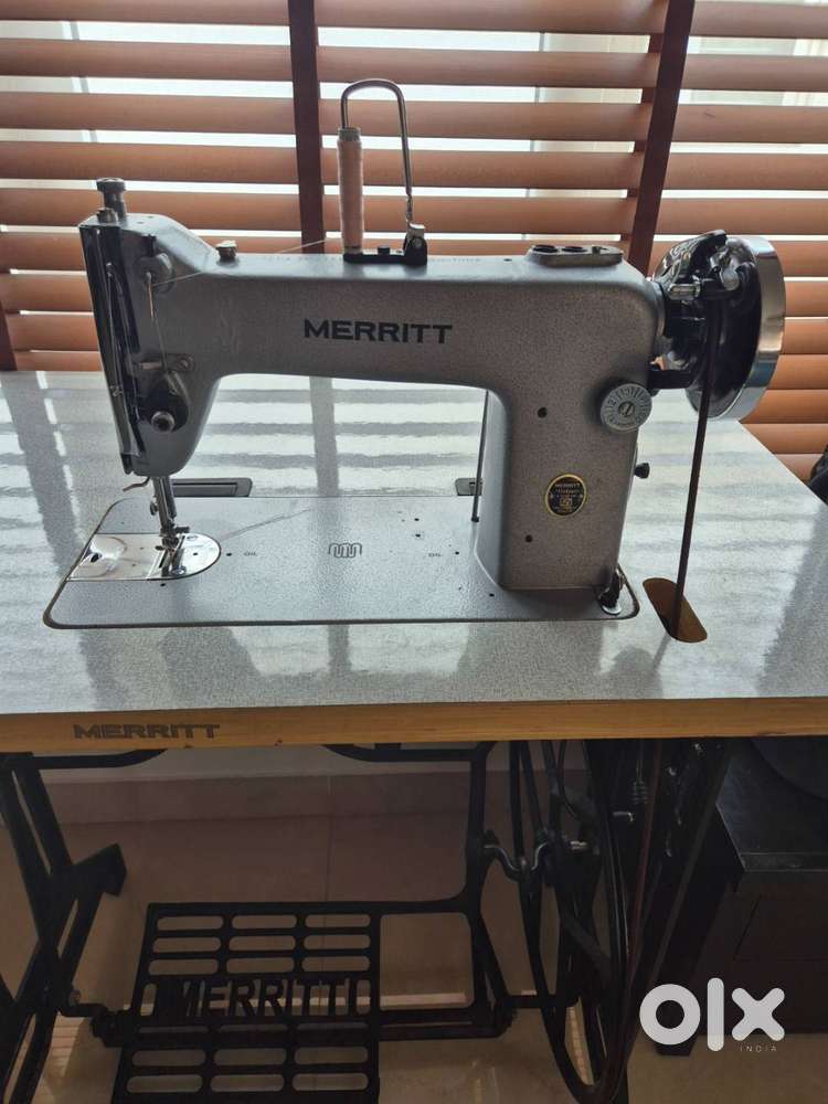 MERRITT Sawing machine