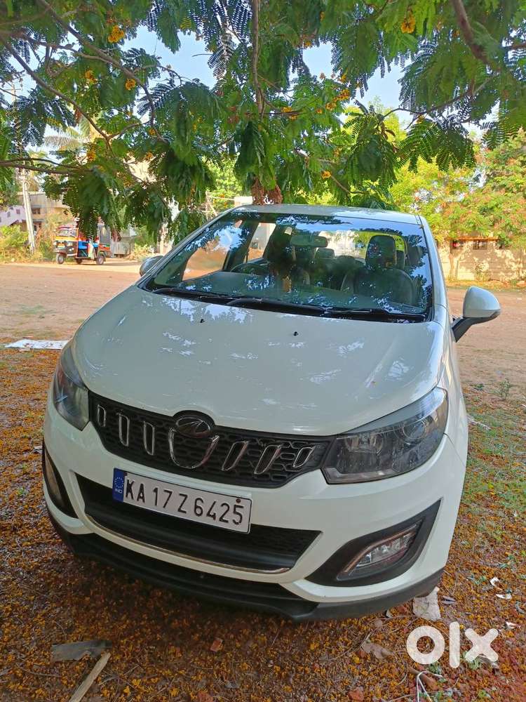 Mahindra Marazzo