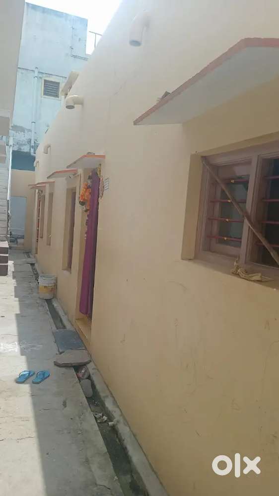 Individual own house with ready to move comdition