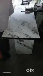 Good condition Desk L type counter