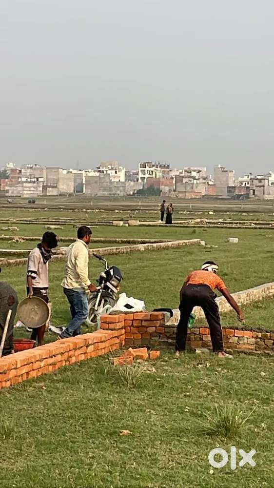 गोरखनाथ, बरगदवा के पास प्लॉट पायें..तुरंत कब्जा और रजिस्ट्री.रेट 800