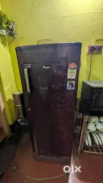 Refrigerator single door
