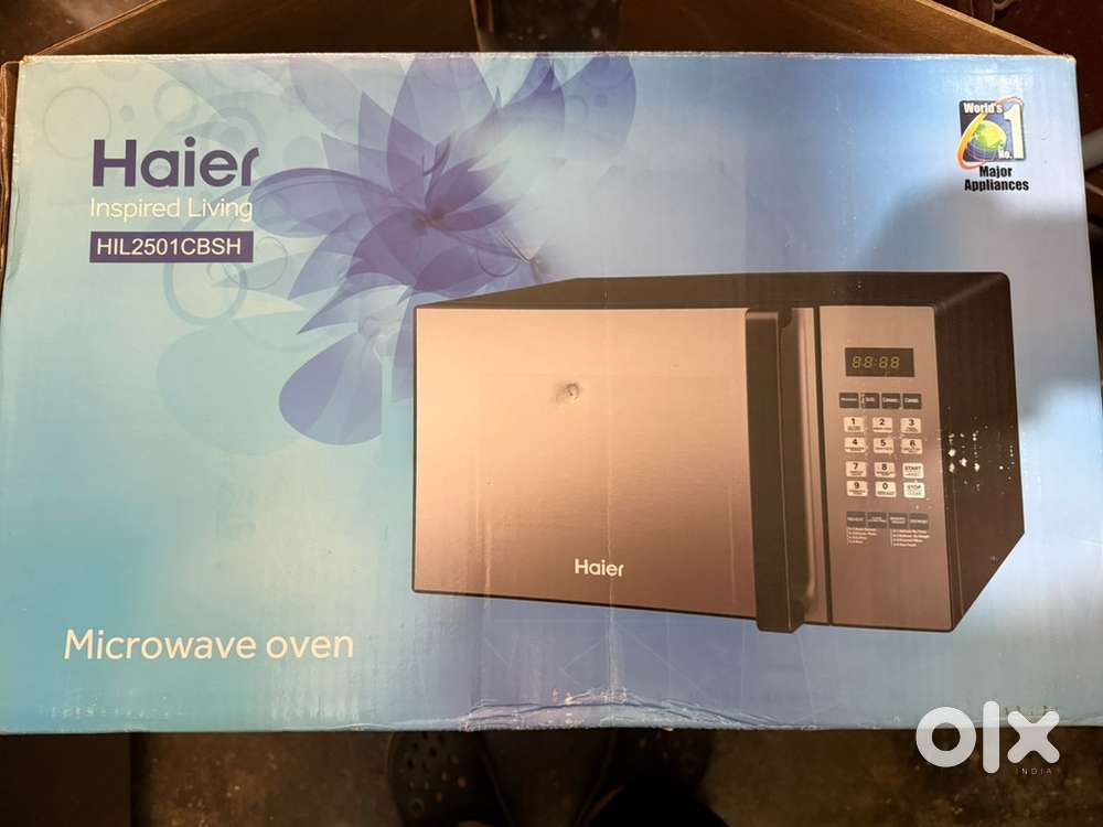 MICROWAVE OVEN ONLY 4 days old
