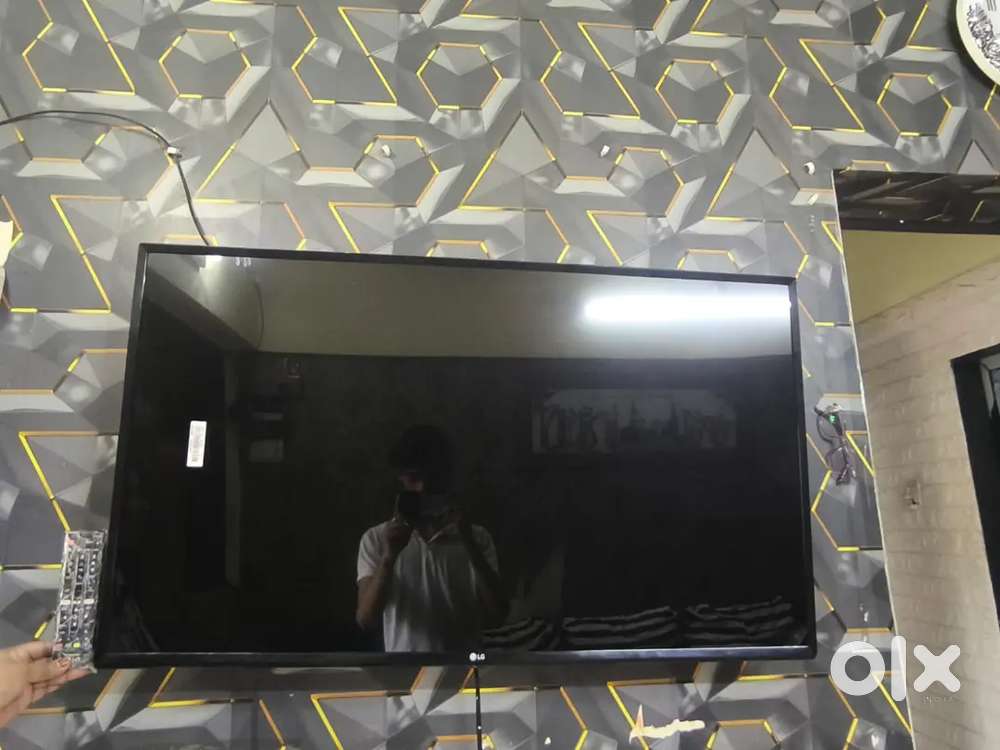 LG 43 inch smart tv