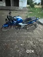 A good looking blue colour apache rtr 160 4v and good mileage.