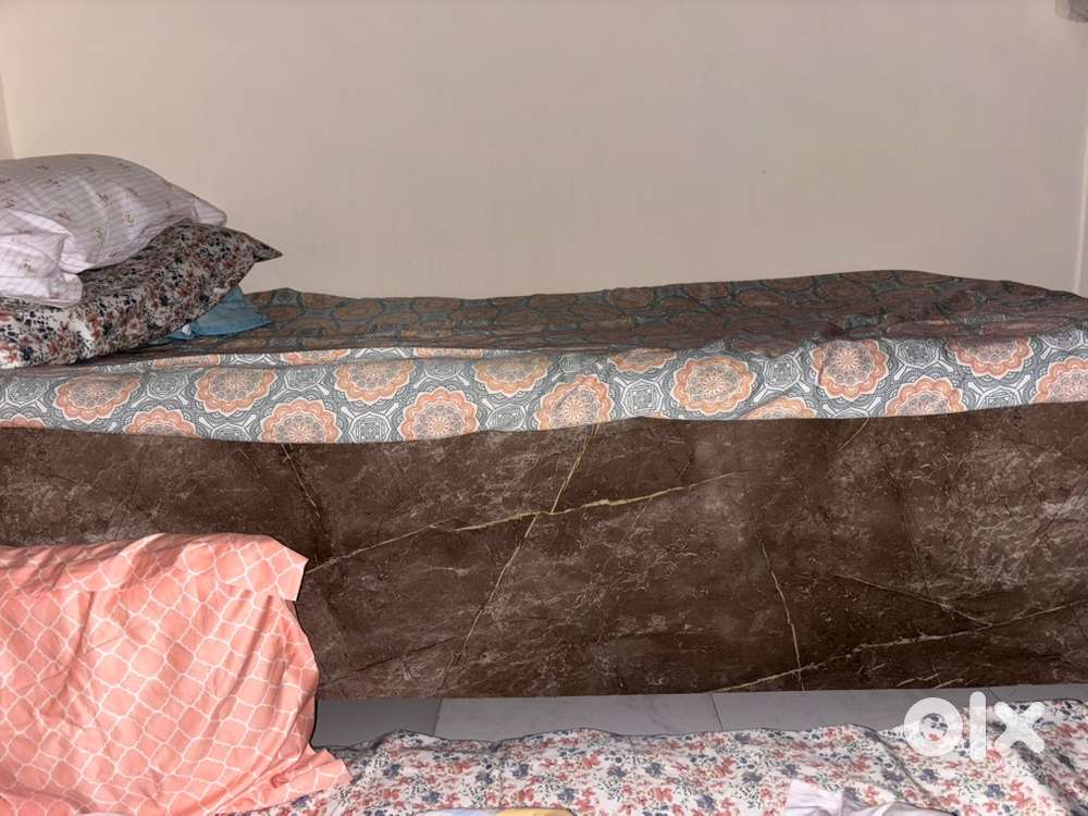 Single bed - 1 week old