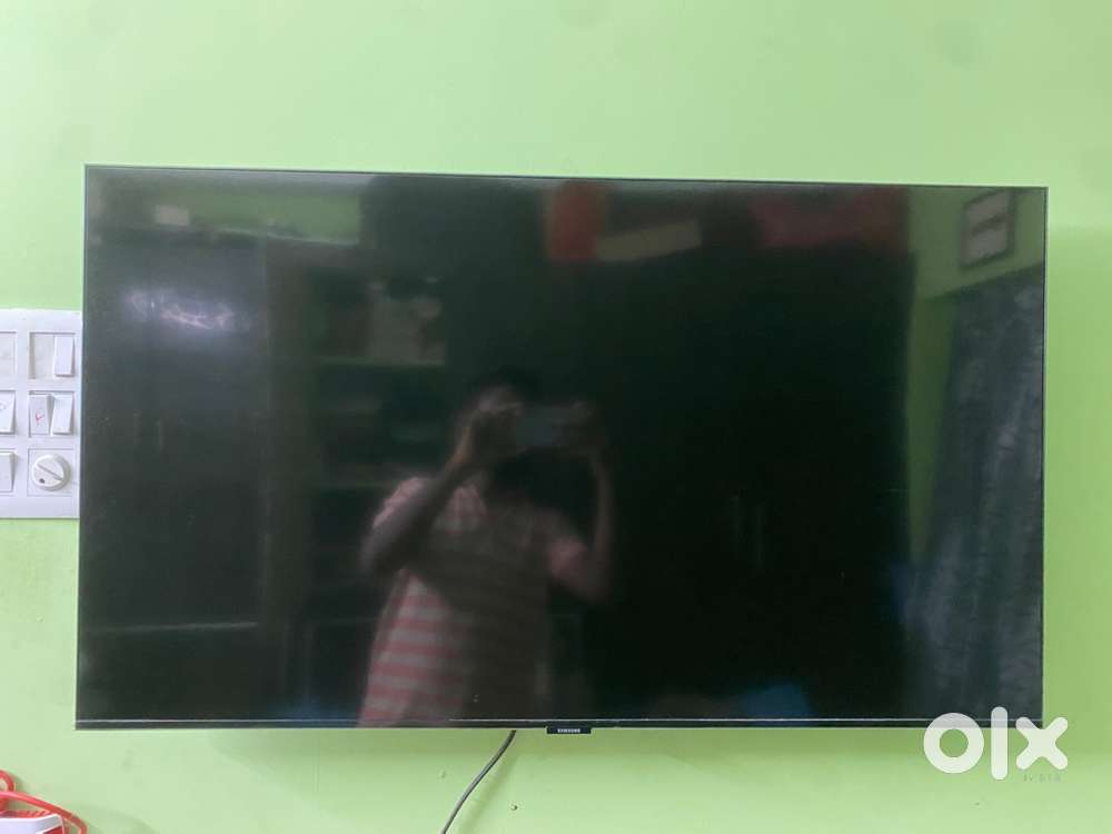 Samsung 43” inches Smart tv