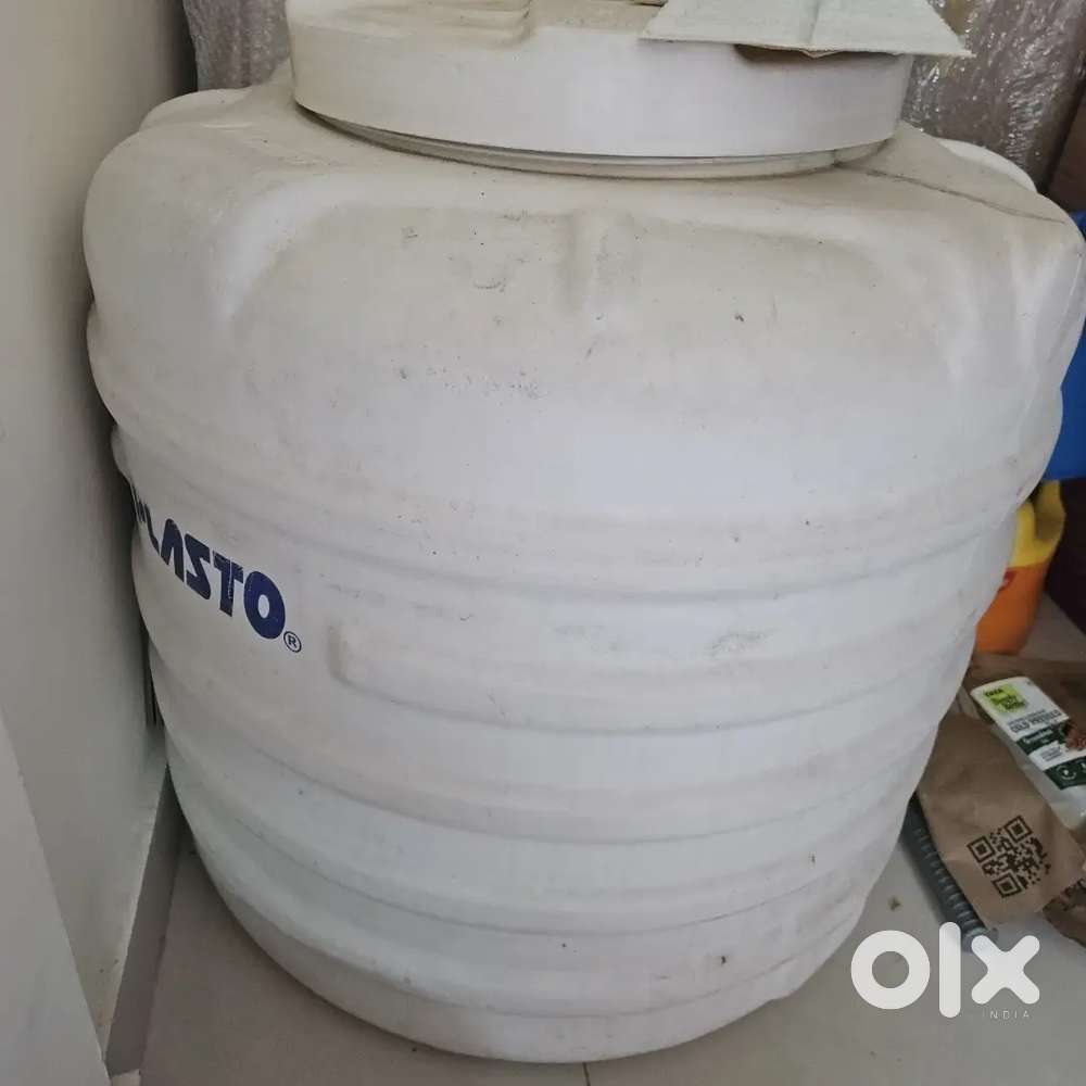 350 Literes water tank in good condition