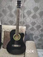 KAPS accostic guitar good and mint condition