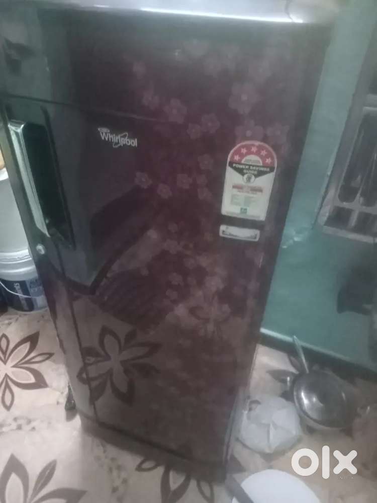 Whirlpool Refrigerator single door 260 litre