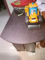Teapoy table