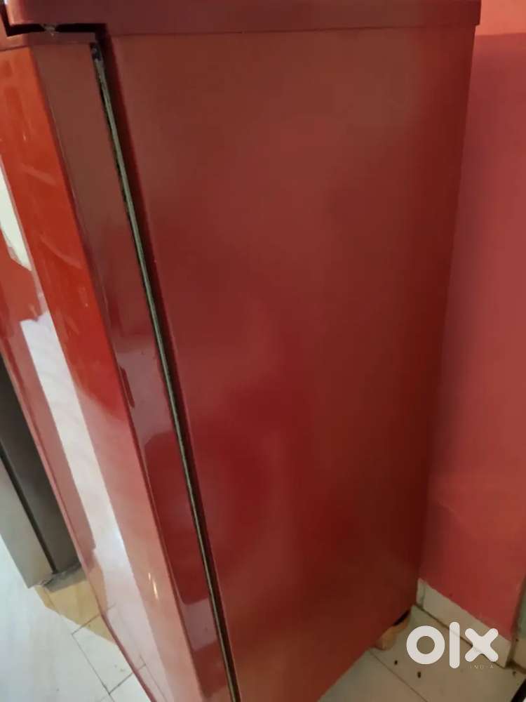 Used Samsung Freez 165 liters.