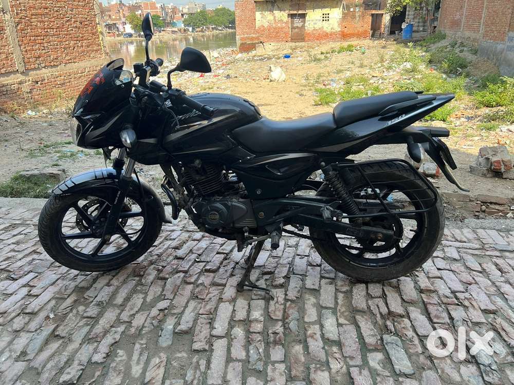 Pulsar 150 twin disc 2019 Delhi number 8004