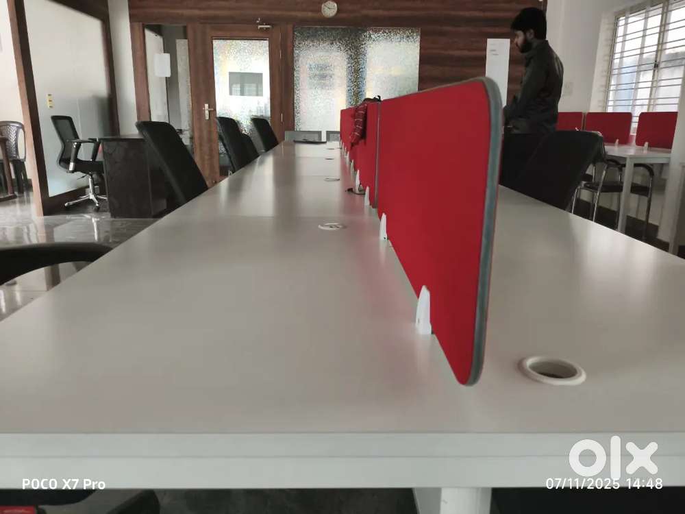 Work station 10 seater for office use