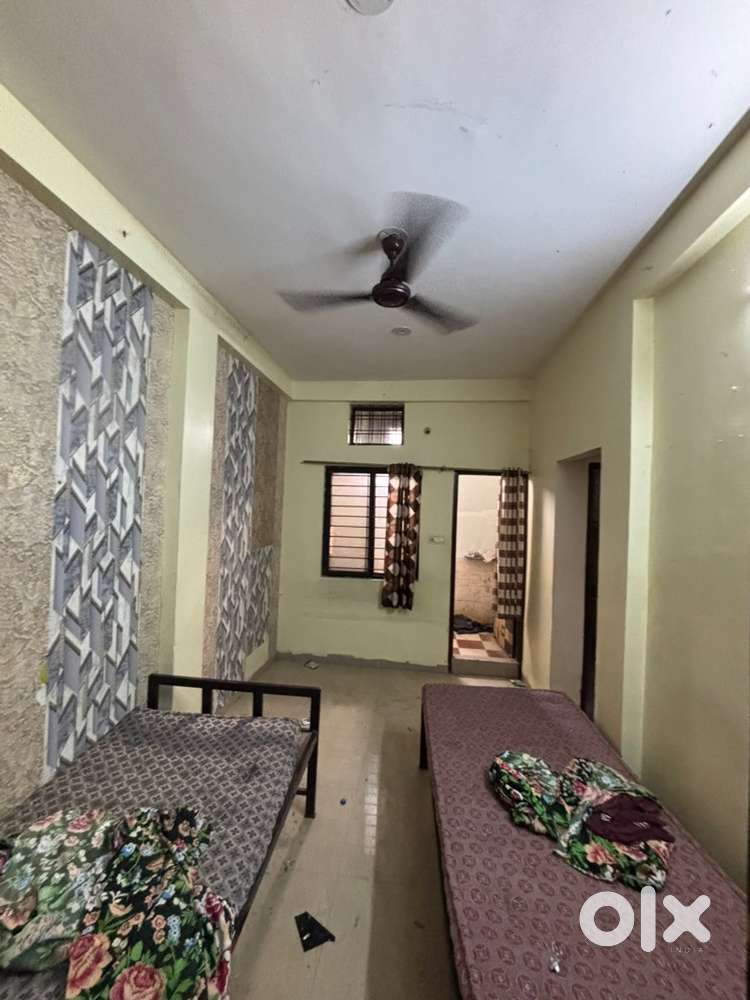 1BHK FLAT AVAILABLE FOR RENT BOYS AND GIRLS INDIPENDENT