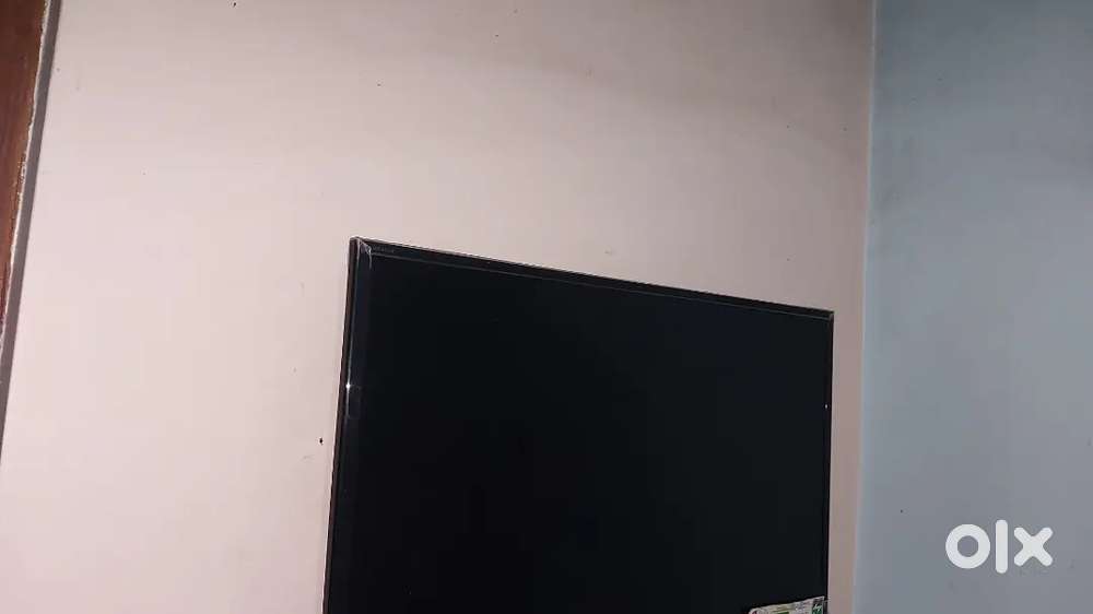 Led tv one Plus with wifi smart TV