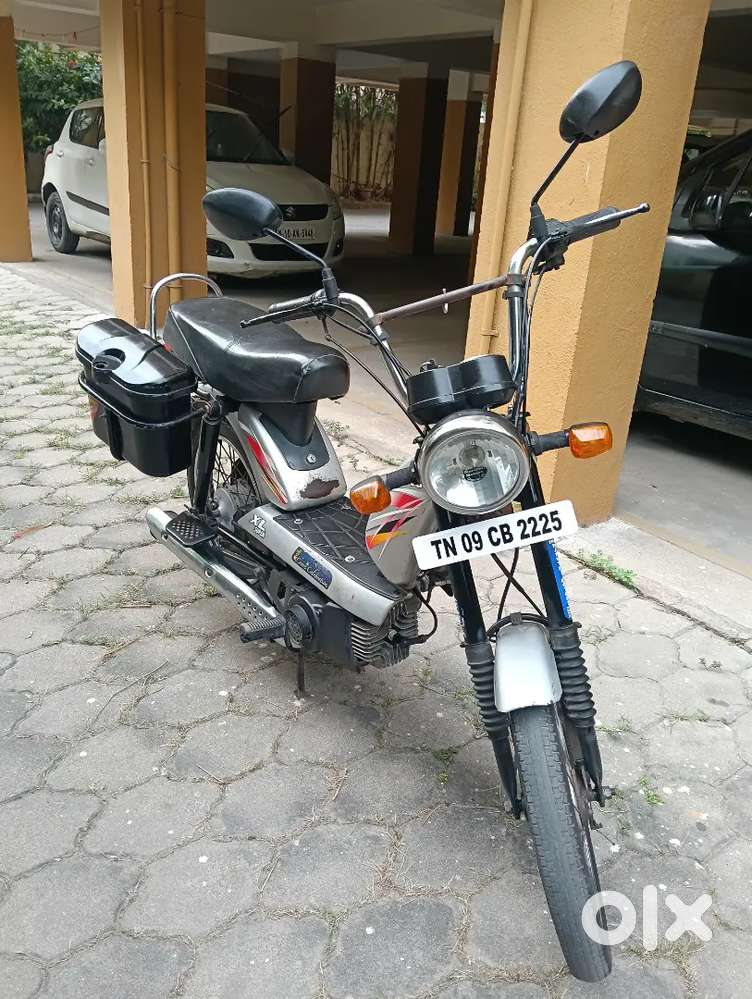 Government officer used TVS XL super model 2015 showroom condition