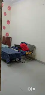 1 roomset is on rent