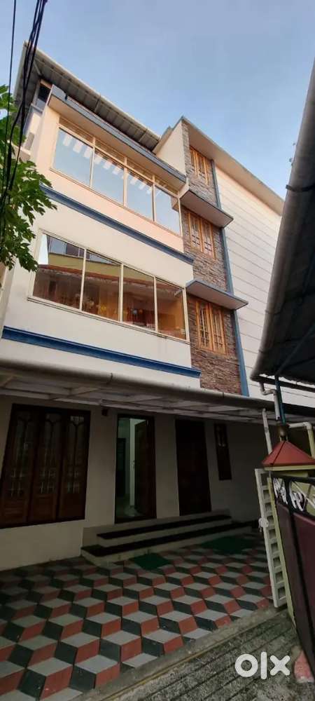 PG/ Hostel  available for Men &  women