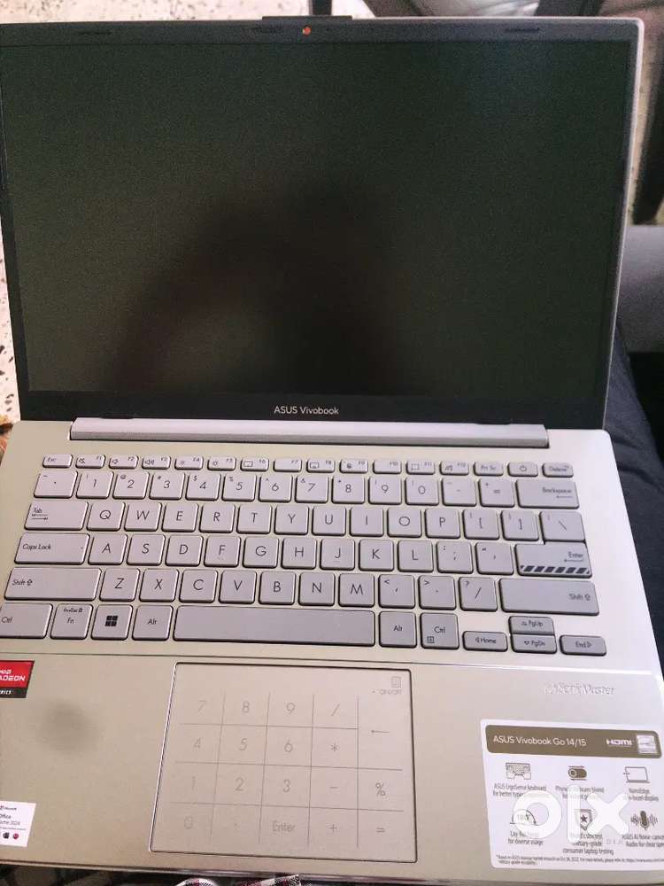 Asus Vivo book Go 14