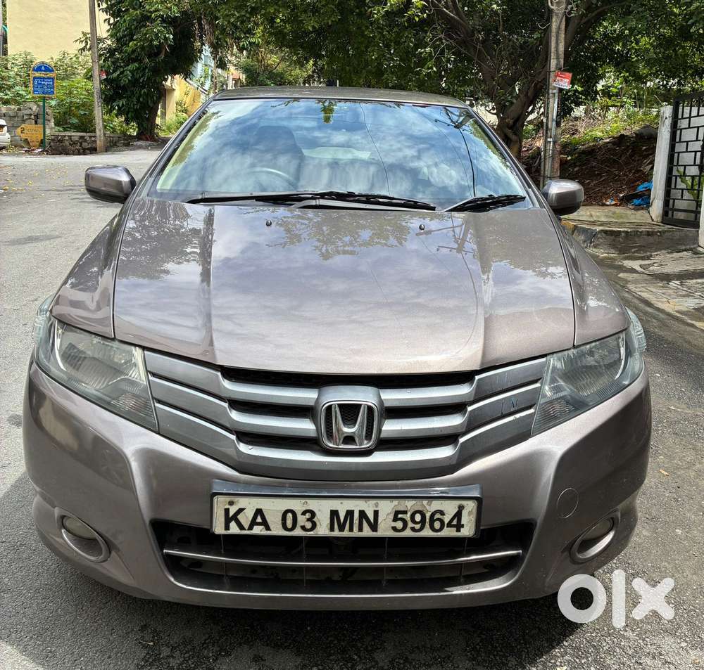 Honda City V MT Exclusive, 2011, Petrol