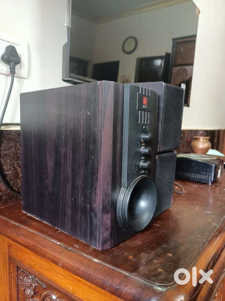 Two speakers home theatre good bass wooden box