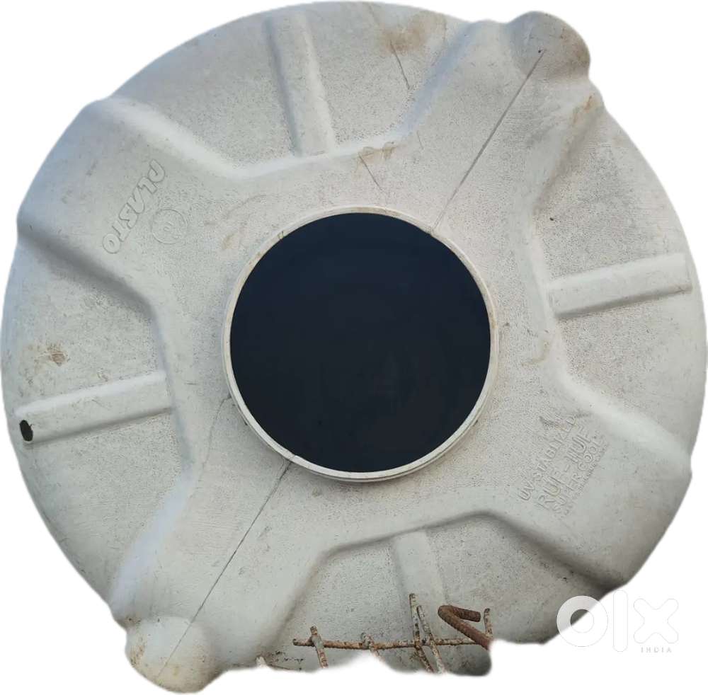 Cooling water tank