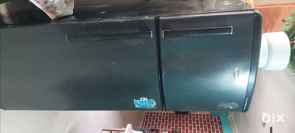 Excellent Working Double door 310 L