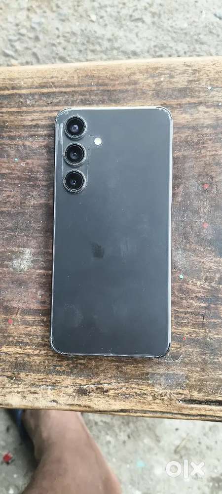Samsung s24 8+256