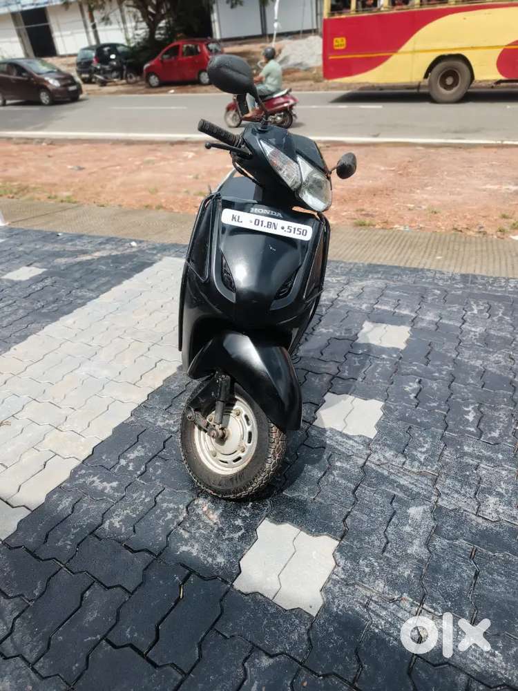 2013 December activa single owner