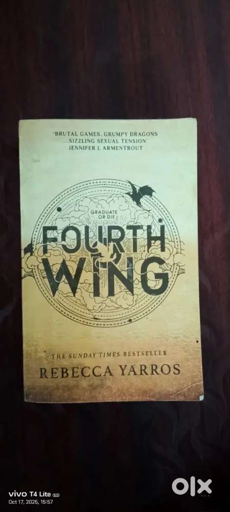 Fourth wings I can't return it to filpkart , only 2 weeks old