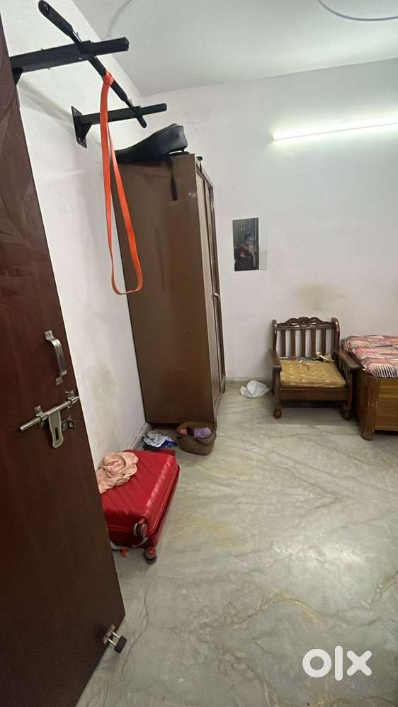 Single room on double sharing basis