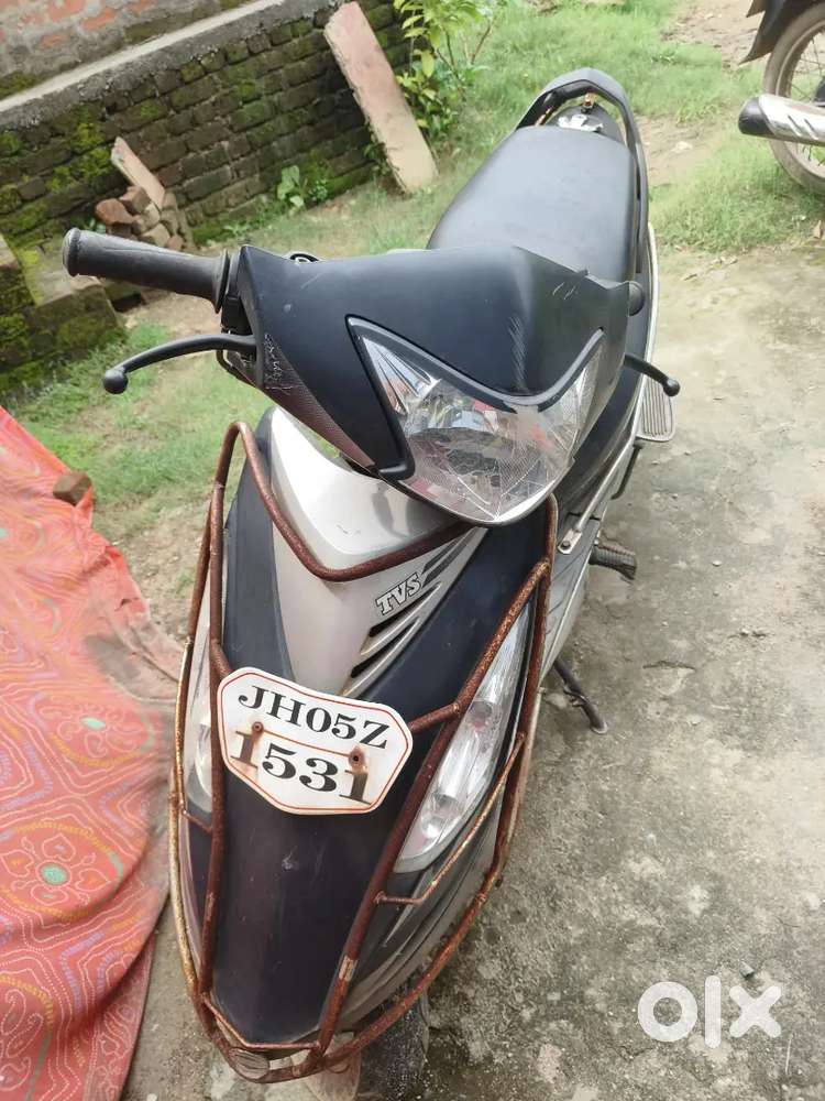 Good Condition TVS Scooty Streak 

Smooth Ride

 Reliable